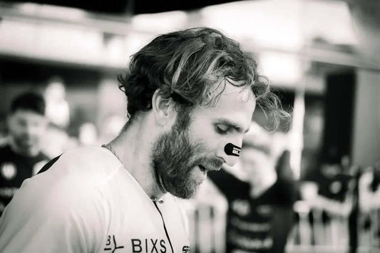 Cloison nasale déviée : comment mieux respirer sans chirurgie grâce aux bandes nasales - BreathersBliss