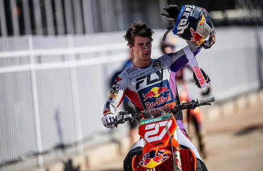 3 raisons pour lesquelles les pilotes de motocross comme Simon Längenfelder utilisent les bandes nasales - BreathersBliss