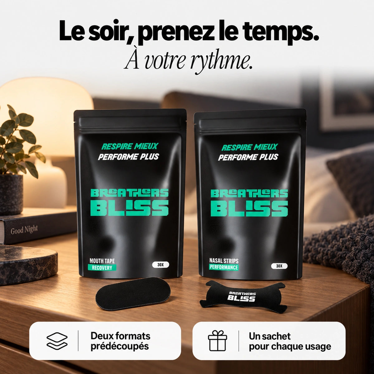 Sachets de bandes nasales et de mouth tape BreathersBliss sur une table de chevet, avec une bande de chaque type et une lumière chaude.